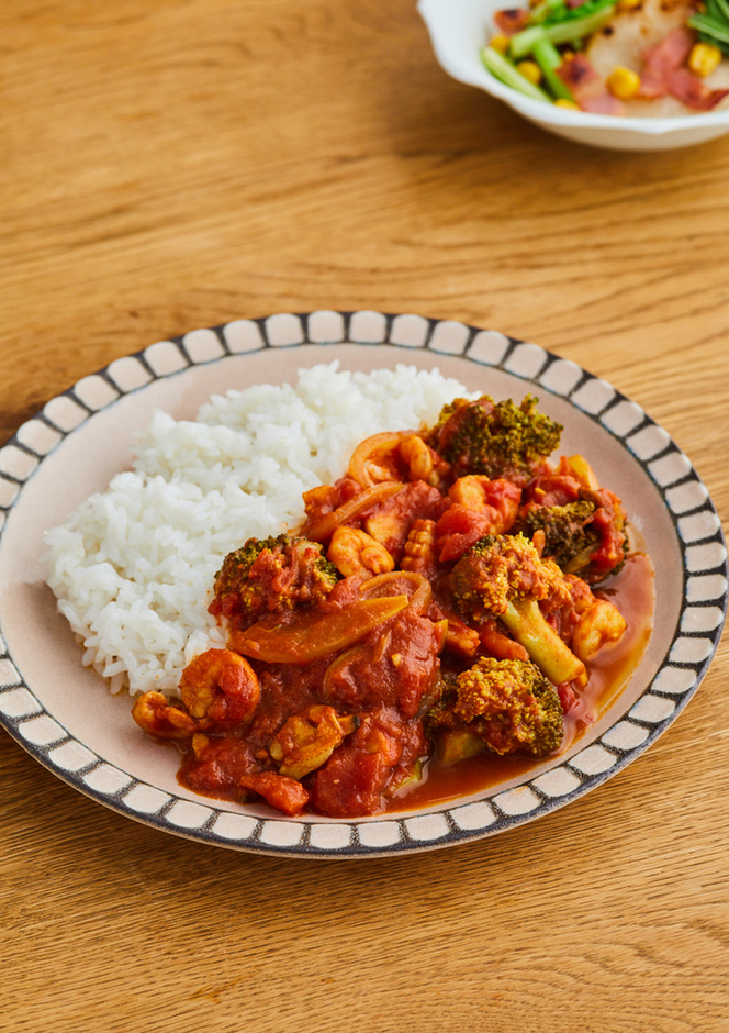 カレーに冷凍シーフードミックスを入れるタイミングは？煮込むと生臭い？カレー食べた