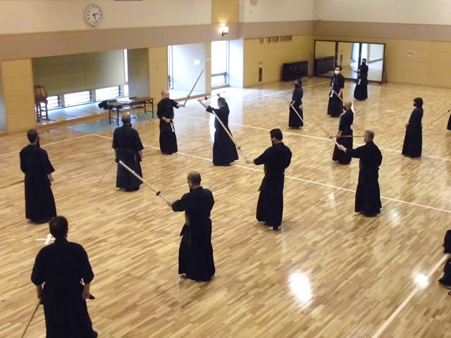 アロマヨガ｜青葉体育館・仙台市武道館