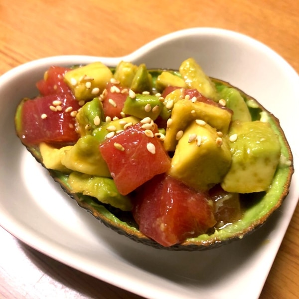 マグロとアボカドの写真素材写真素材なら「写真AC」無料 フリー ダウンロードOK