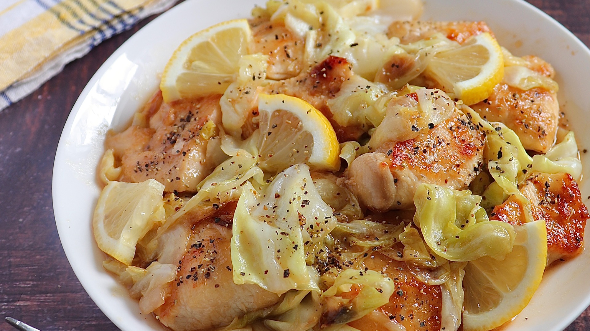 簡単おかずレシピ│忙しい女性の味方🦸🏻‍♀️今回は @sugikafun_jp さんの鶏むねのレモンマヨ焼きのレシピをご紹介します😋見返したいと思ったら