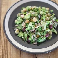 ブロッコリーとベーコンの卵サラダ