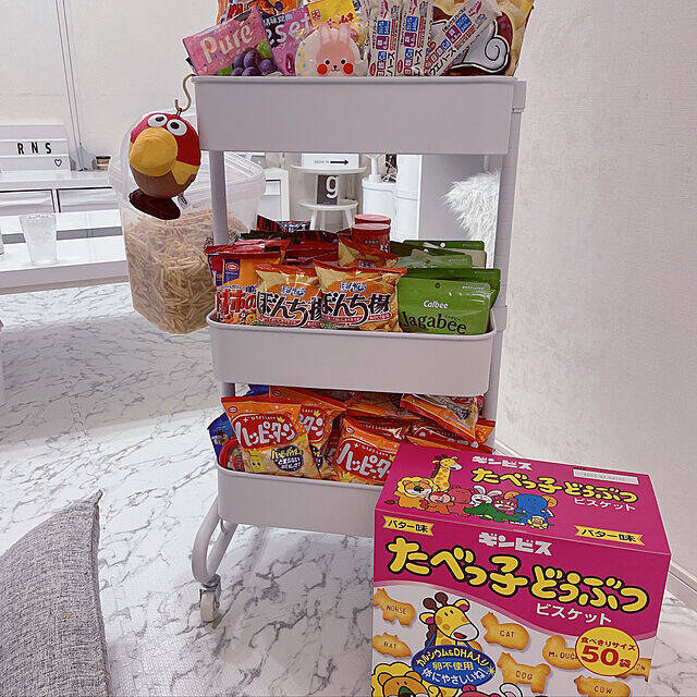 意外と悩む お菓子 の定位置。上手なストック＆収納法 2ページ目キナリノ