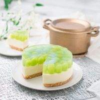 シャインマスカットのフルーツデコレーションケーキパティスリーマルベリ