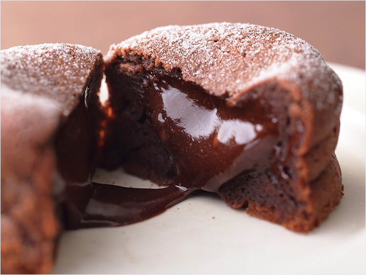 100均「濃厚フォンダンショコラミックス粉」レビュー -- 流れ出る生チョコに感激！簡単手作りの本格スイーツ バレンタインえんウチ