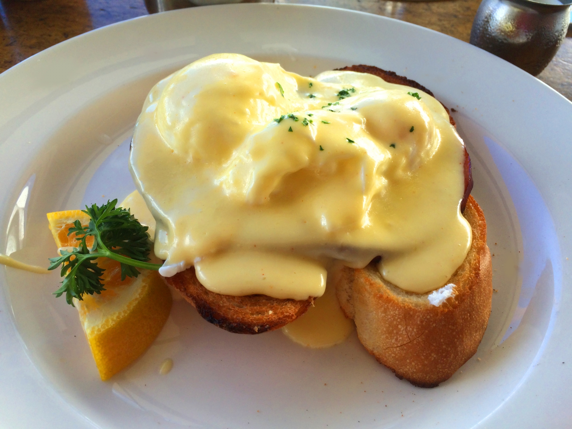 オランデーズソースとはどんなもの？ふれんちハンターがわかりやすく解説 - フードマニア Food Mania by 旭屋出版