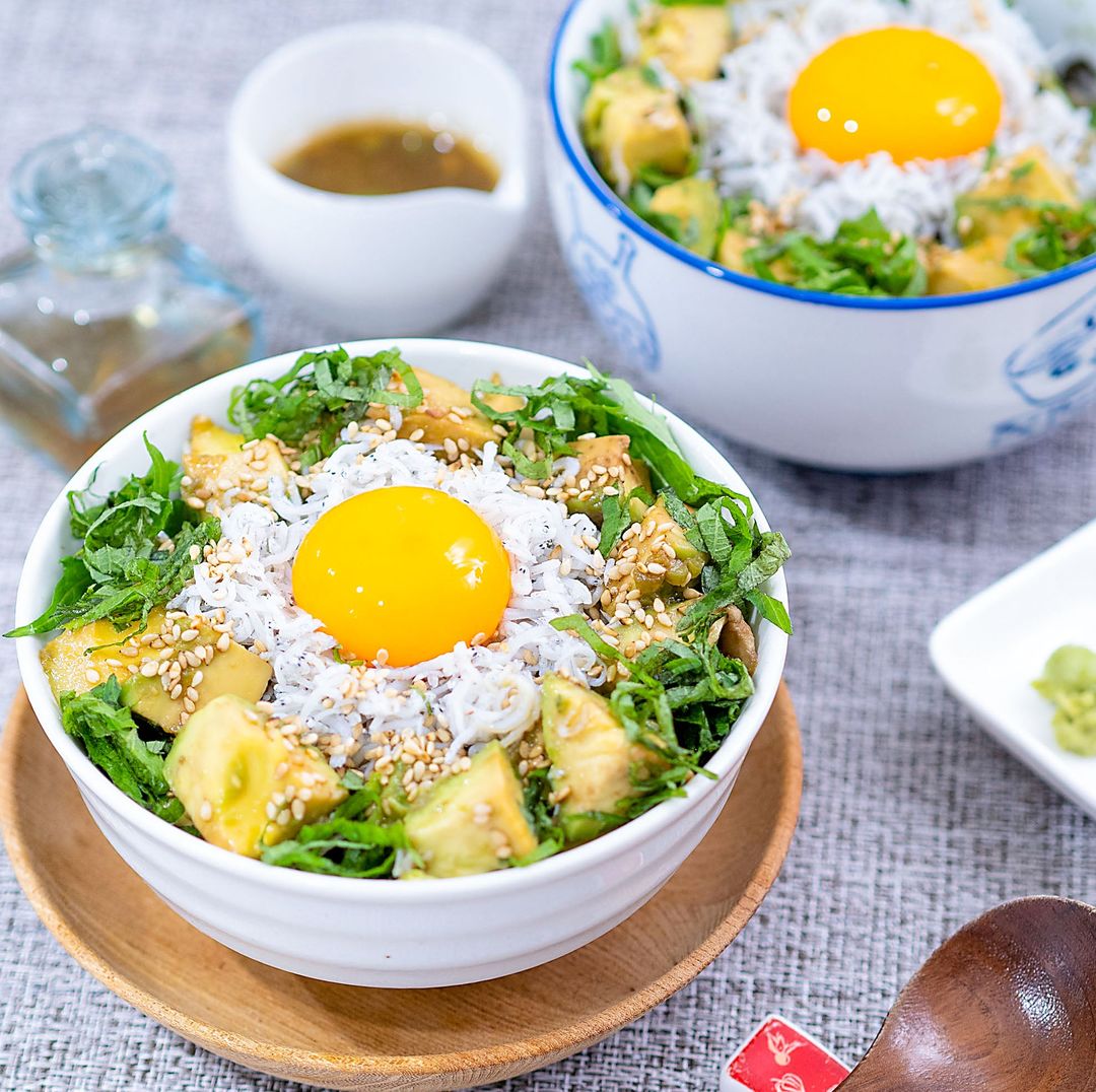 ぱぱっと丼♪アボカドしらす納豆丼★