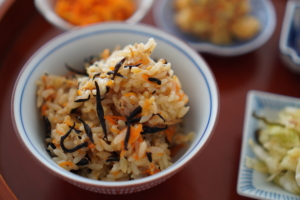 しめじとツナの炊き込みご飯 250128 コープクッキング - 生活協同組合コープこうべ