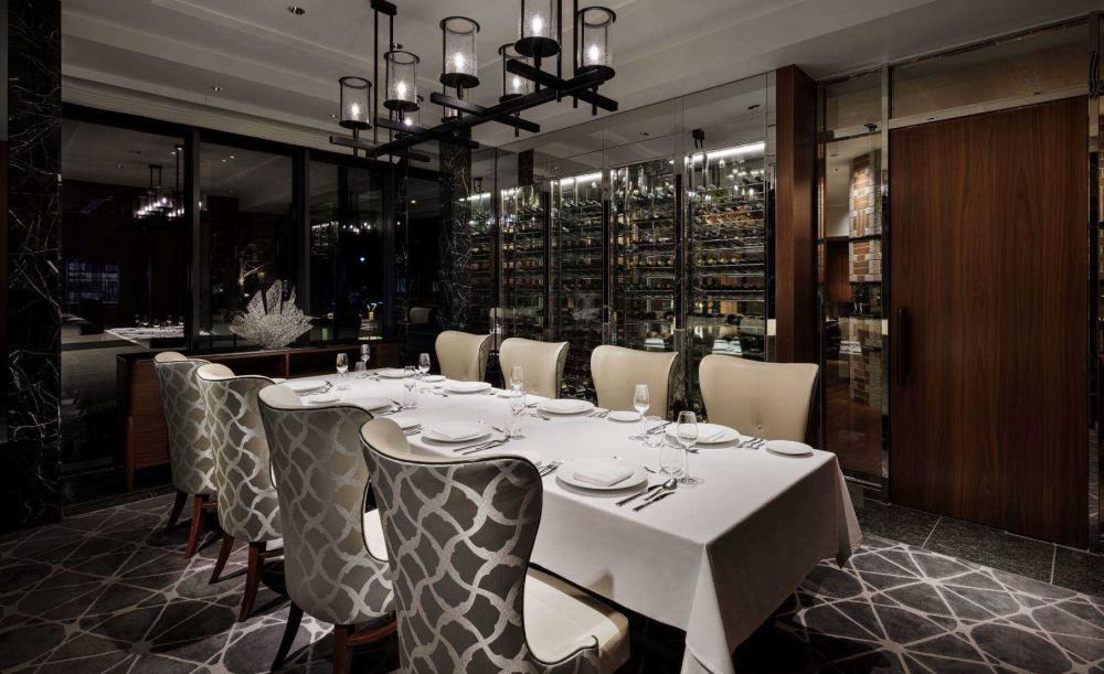 ミラノ・ガレリアでアペリティーヴォ Ristorante Galleria再開！ - YouTube