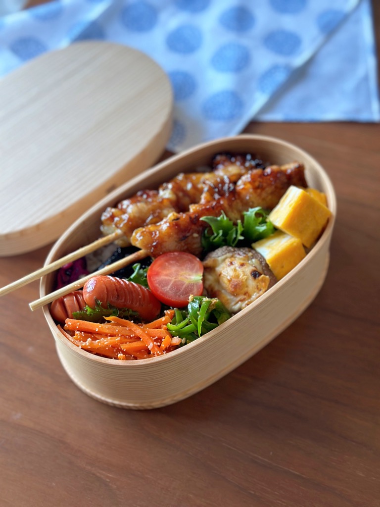 函館名物やきとり弁当ハセガワストア