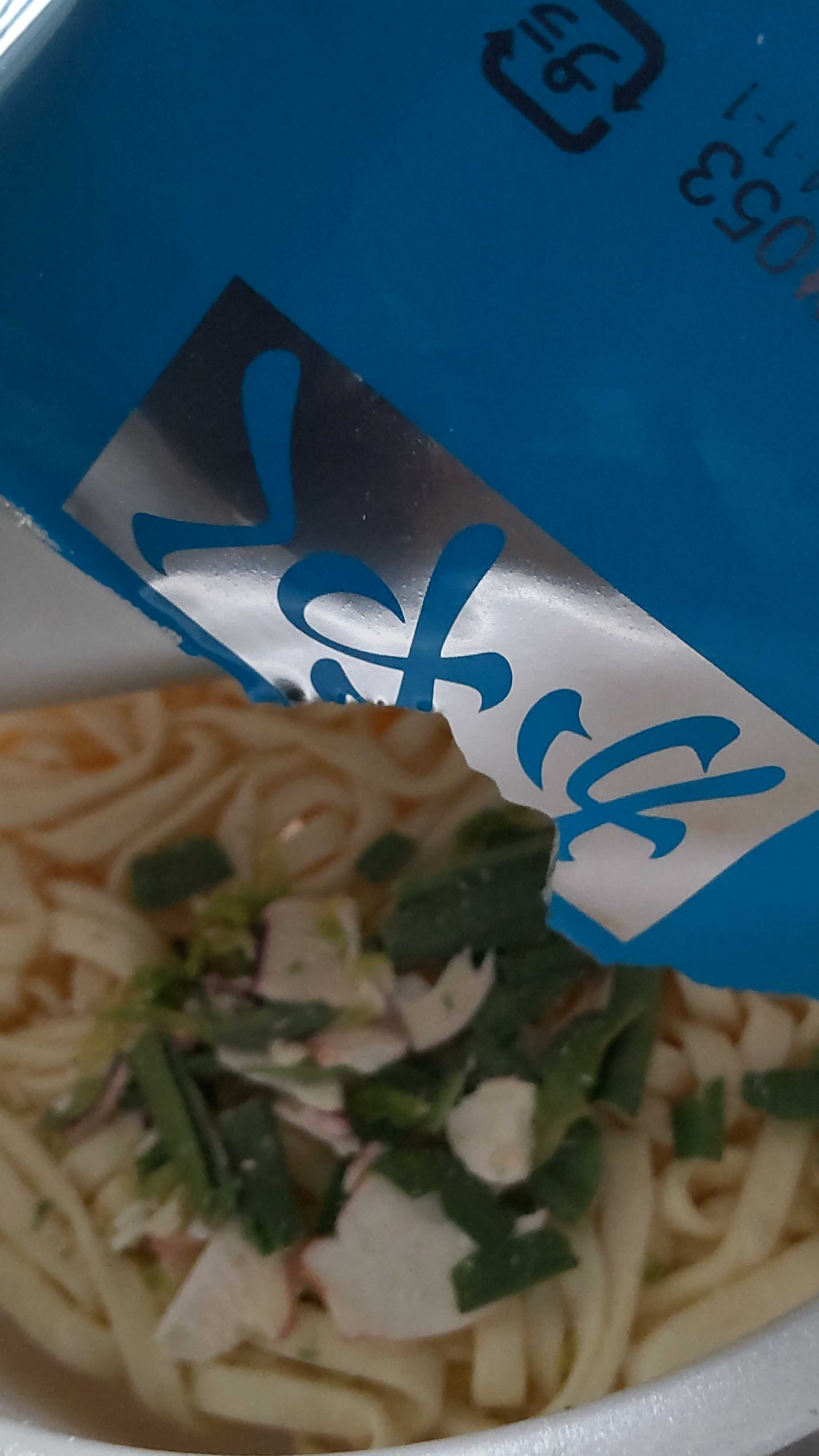 Amazon.co.jp: 日清食品 日清のどん兵衛 韓国風旨辛海鮮チャンポン味うどん カップ麺90g ×12個 : 食品・飲料・お酒