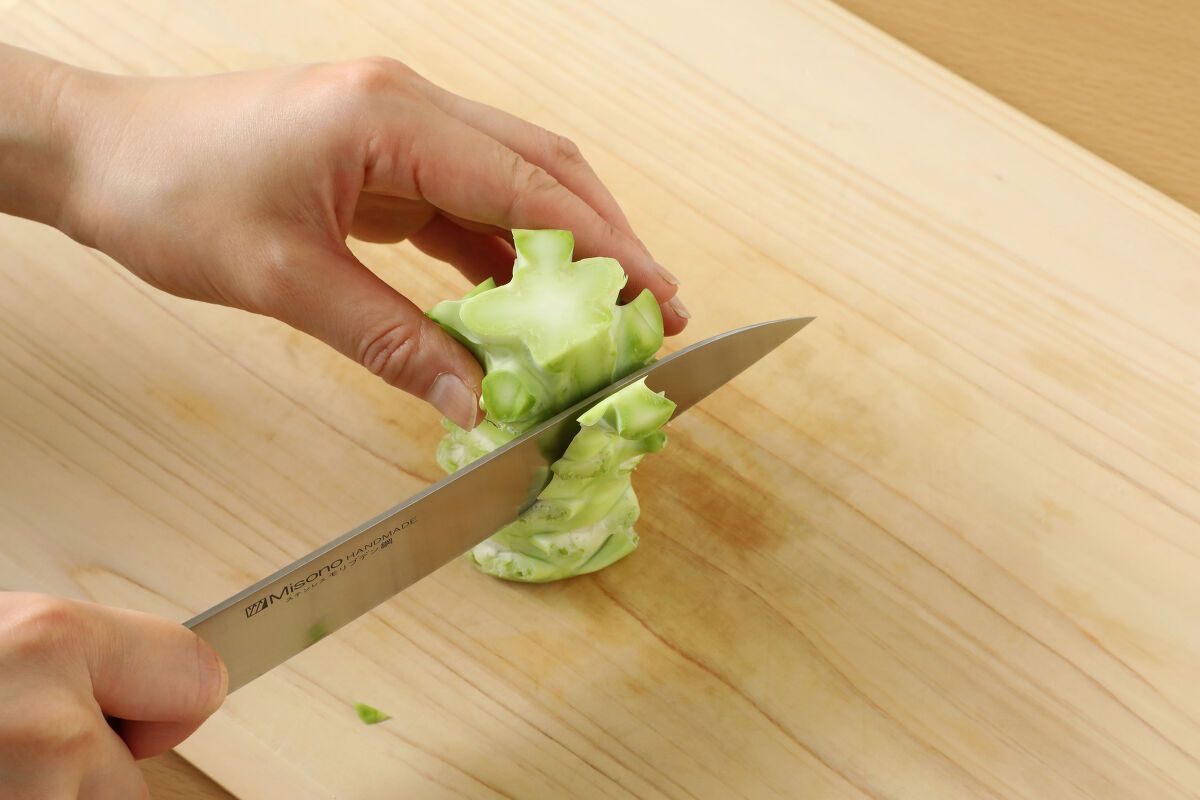 レシピ – ブロッコリーの切り方 – 農家の無骨メシ