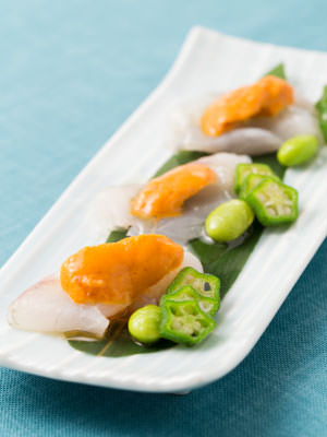 福井「塩うに」」 熟成濃厚ウニ 日本三大珍味の一つ 「越前仕立て汐うに」 桐箱入り 112gうに 塩うに 塩雲丹 汐うに 汐雲丹 越前うにバフンウニ しおうに 珍味 ご当地 名物 酒の肴 おつまみ ご飯に合う ご飯のお供 ギフト 贈答 贈り物K-4605福井県坂井市