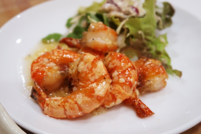 バーベキューを盛り上げるレシピ29選。メイン、おつまみ、スイーツなど