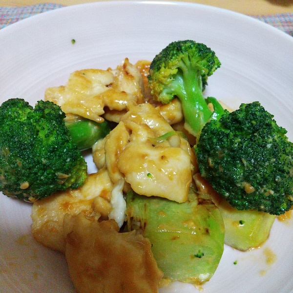 くらひろお手軽レシピ：ササミとブロッコリーのマスタード炒めくらひろ