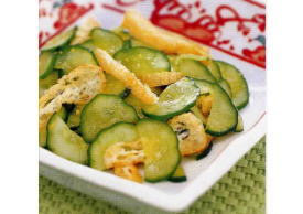 今日のメインはクリスピーチキン風からあげ！米粉のパン粉＆アーモンドスライスでグルテンフリーでもザクッと感は満点♡副菜や汁物もさっぱり系でまとめて、バランスよく仕上げました！⸻ 1️⃣ クリスピーチキン風からあげ• 材料 2人分• 鶏むね肉 1枚 約300g