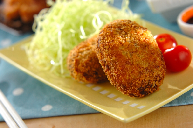 プロが教える王道コロッケの作り方とは？ 失敗知らずの惣菜屋風「とろっとコロッケ」レシピ 基本の料理– ページ 2 – 食楽web