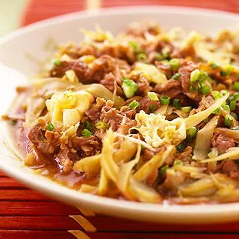 忙しい時はどん！ドン！丼！めんつゆで簡単「牛丼」の作り方・レシピ - macaroni