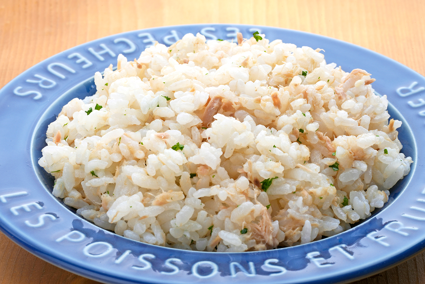 にんにく風味でスタミナ満点◎ステーキに負けない主役級「ガーリックライス」レシピキナリノ