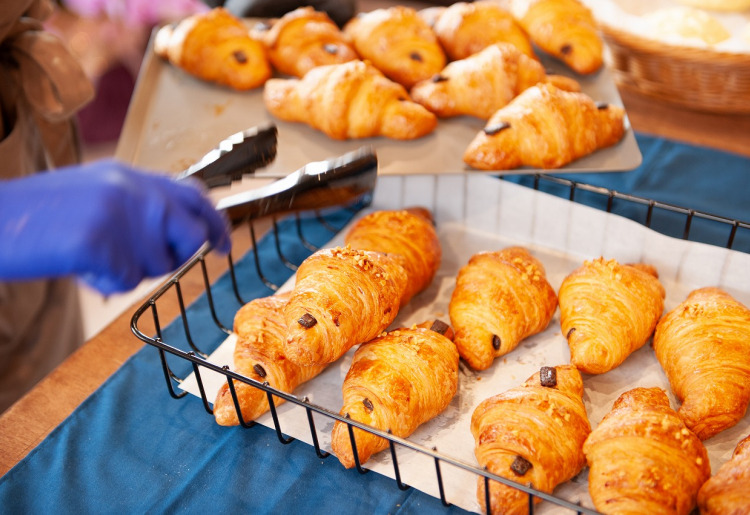 常に焼きたてのパンＰＩＮＯの特徴調布市国領町の小さなパン屋「やさしいパンのお店PINO」