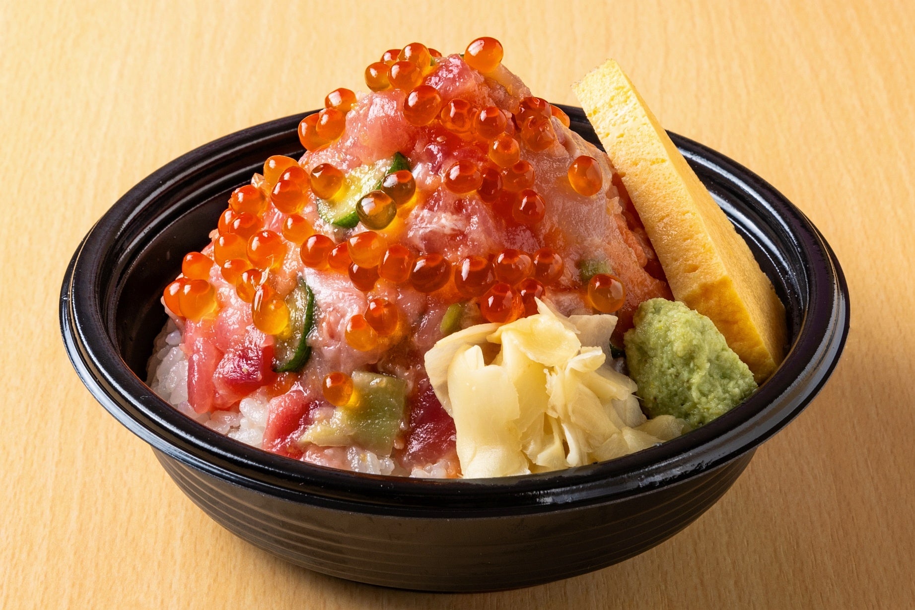 ランチに豪華な海鮮丼はいかが？築地・豊洲でいただけるお店をチェックRETRIP リトリップ