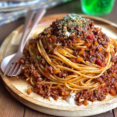 ホールorカット？トマト缶はどっちがおいしいの?有賀 薫