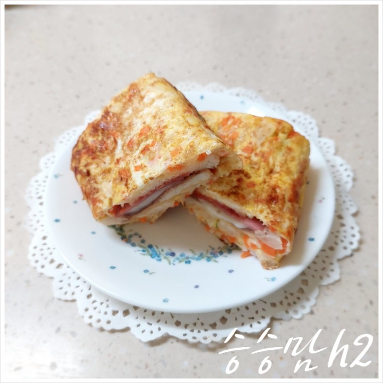 あこがれの厚焼きサンドが作れる レンジで簡単 ふわふわ卵焼きメーカー&バターナイフセットフェリシモの雑貨 Kraso クラソ フェリシモ 公式通販