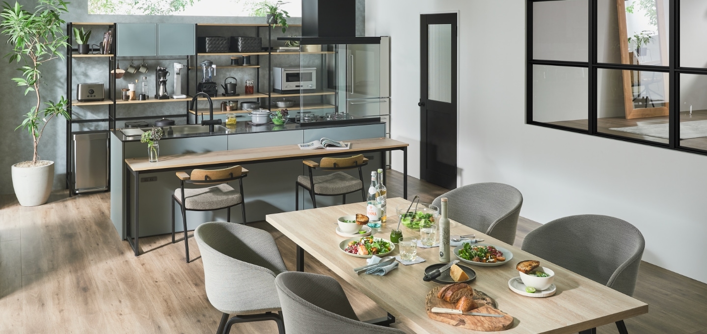 キッチン＆ダイニング インダストリアルな色＆素材感でまとめ「CAFE風」に暮らしニスタ