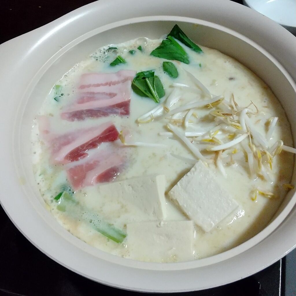 鍋に豆乳を投入して「ぼっち湯葉」を楽しんで豆乳鍋でシメる オトコ中村の面倒で楽しい休日メシ- メシ通ホットペッパーグルメ