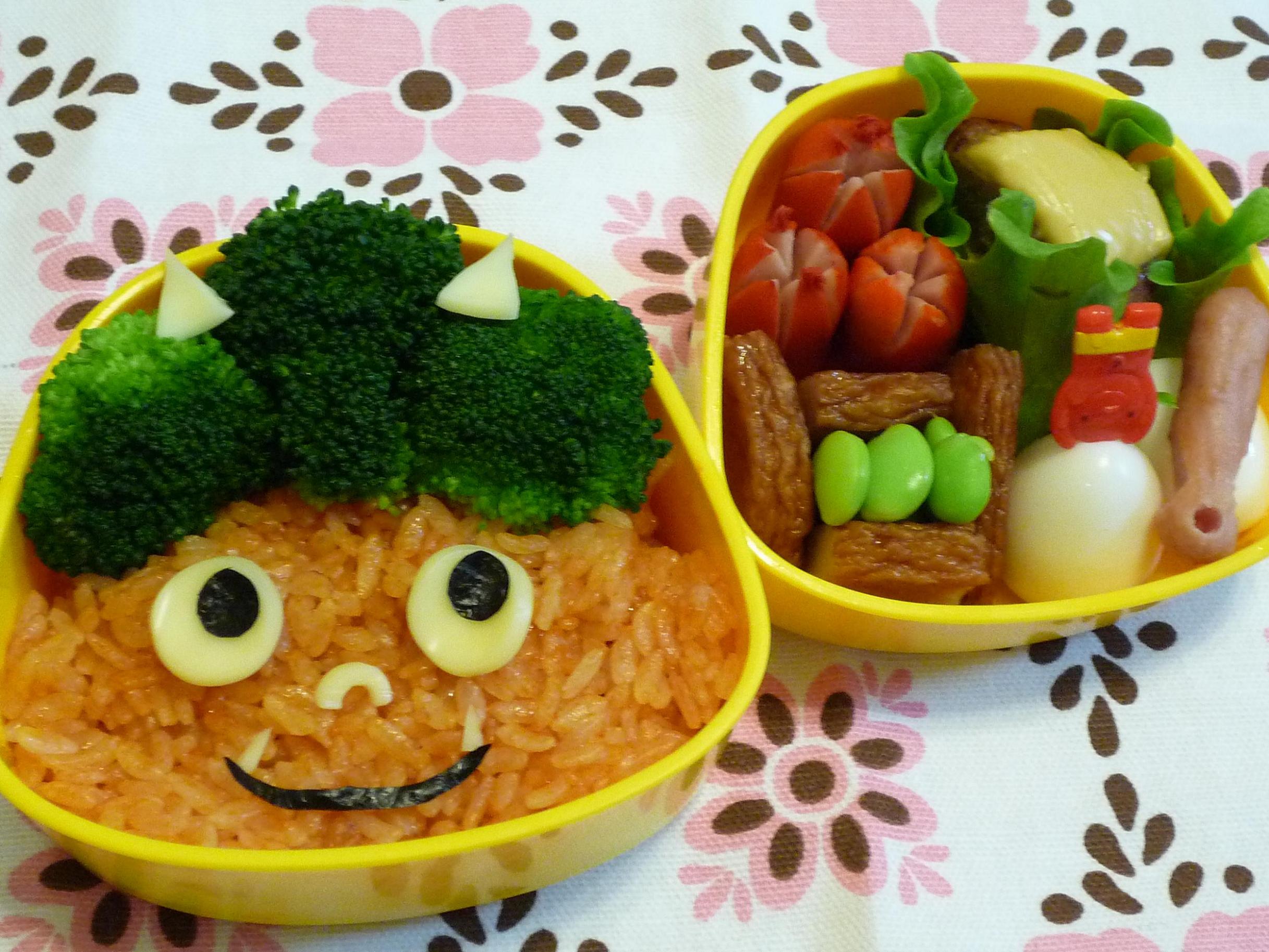 皆に笑顔をお届け♪クリスマスはやっぱりサンタさんキャラ弁でしょ☆フーディストノート