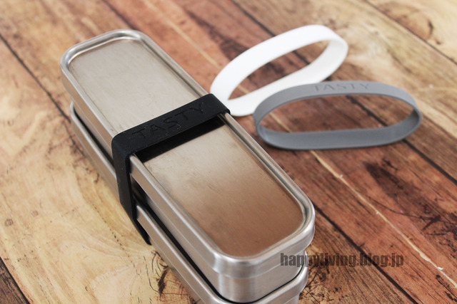 緑のリーフが可愛い♪100均「シリコンリーフ ランチベルト」でお弁当箱のフタを固定してみたえんウチ