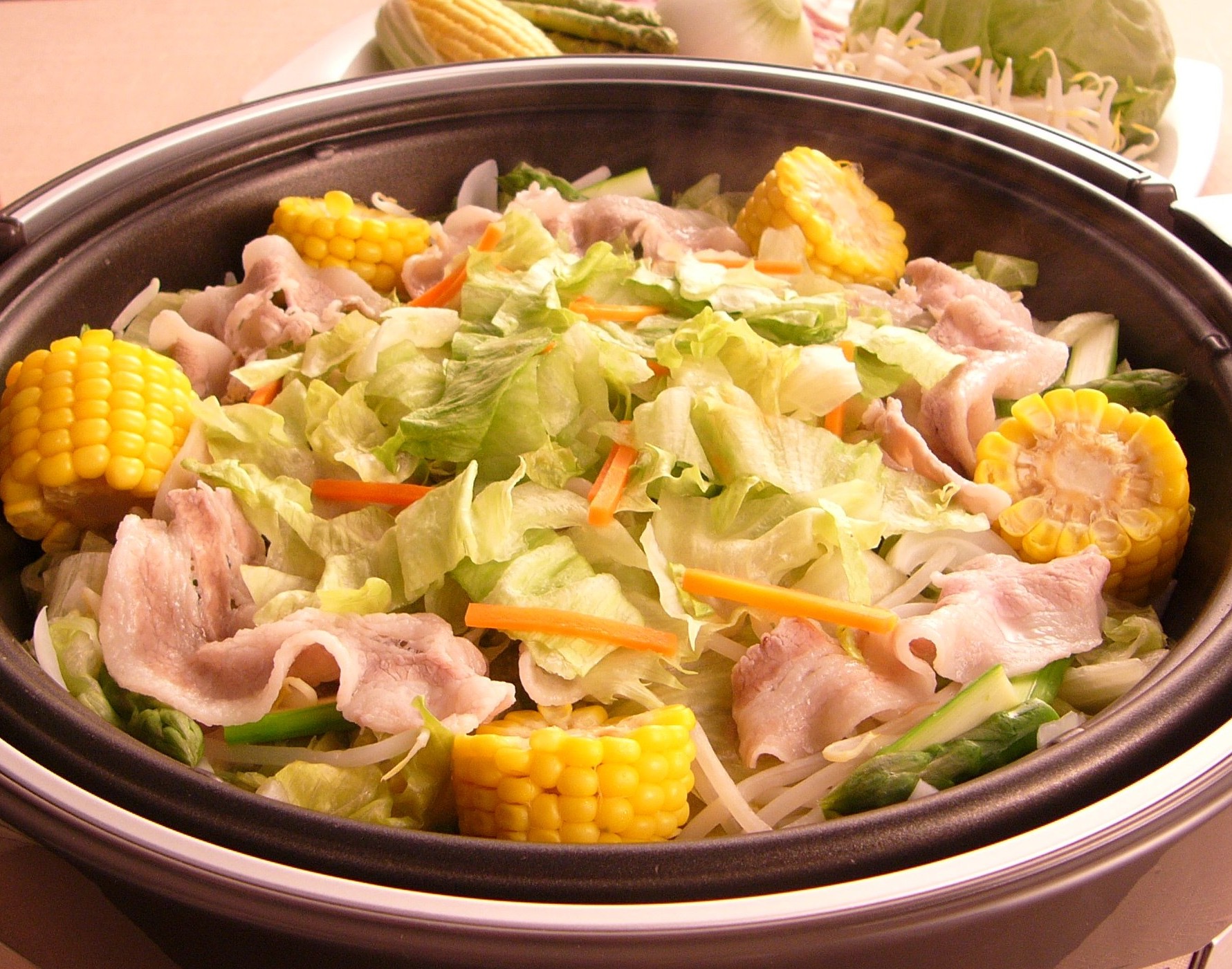 レタスと豚肉の重ね蒸し吉岡醤油