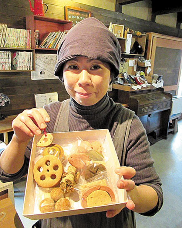 専用ページ お正月 おせちクッキー缶 手づくりクッキー 焼き菓子