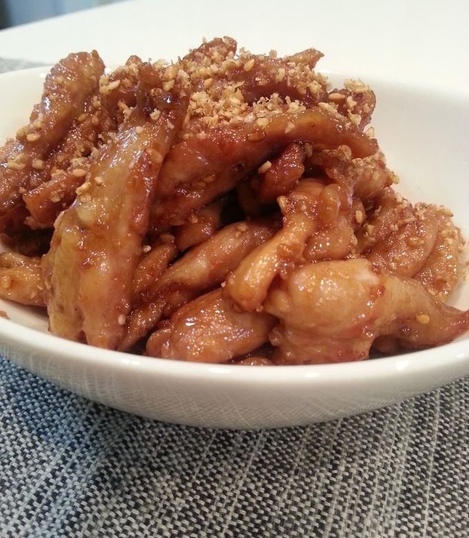 ゴマ油で食欲増進☆「せせりのねぎ塩炒め」