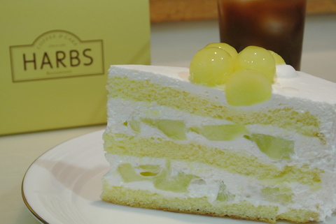 ハーブスのシーズンフレッシュケーキ HARBS Season Fresh Cakesランランのプライベートビーチ
