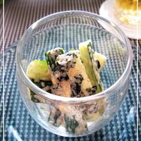 彩り綺麗な美味しい組み合わせ♡半熟卵ときゅうりの明太マヨサラ