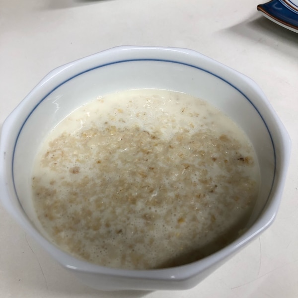 レンジで！オートミールの梅昆布粥