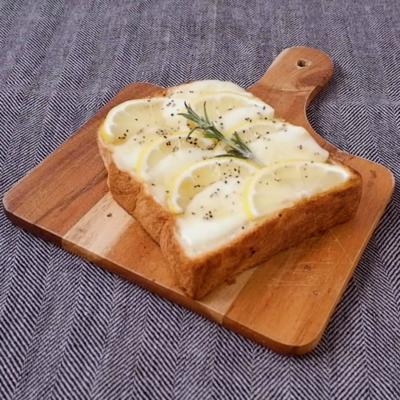 5分で簡単!甘塩っぱさがクセになる「はちみつレモンチーズトースト」♪ - 朝時間.jp