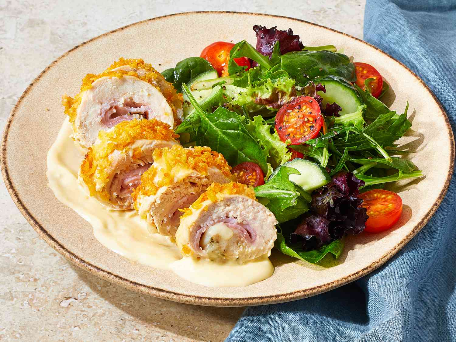 Cordon bleu with Lyonnaise potatoes