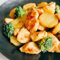 人気の鶏ささみレシピ15選！簡単＆ヘルシーでダイエットにも♪クレライフクレハの家庭用品サイト