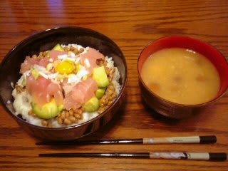 ヘルシー、簡単。アボカドとろろ