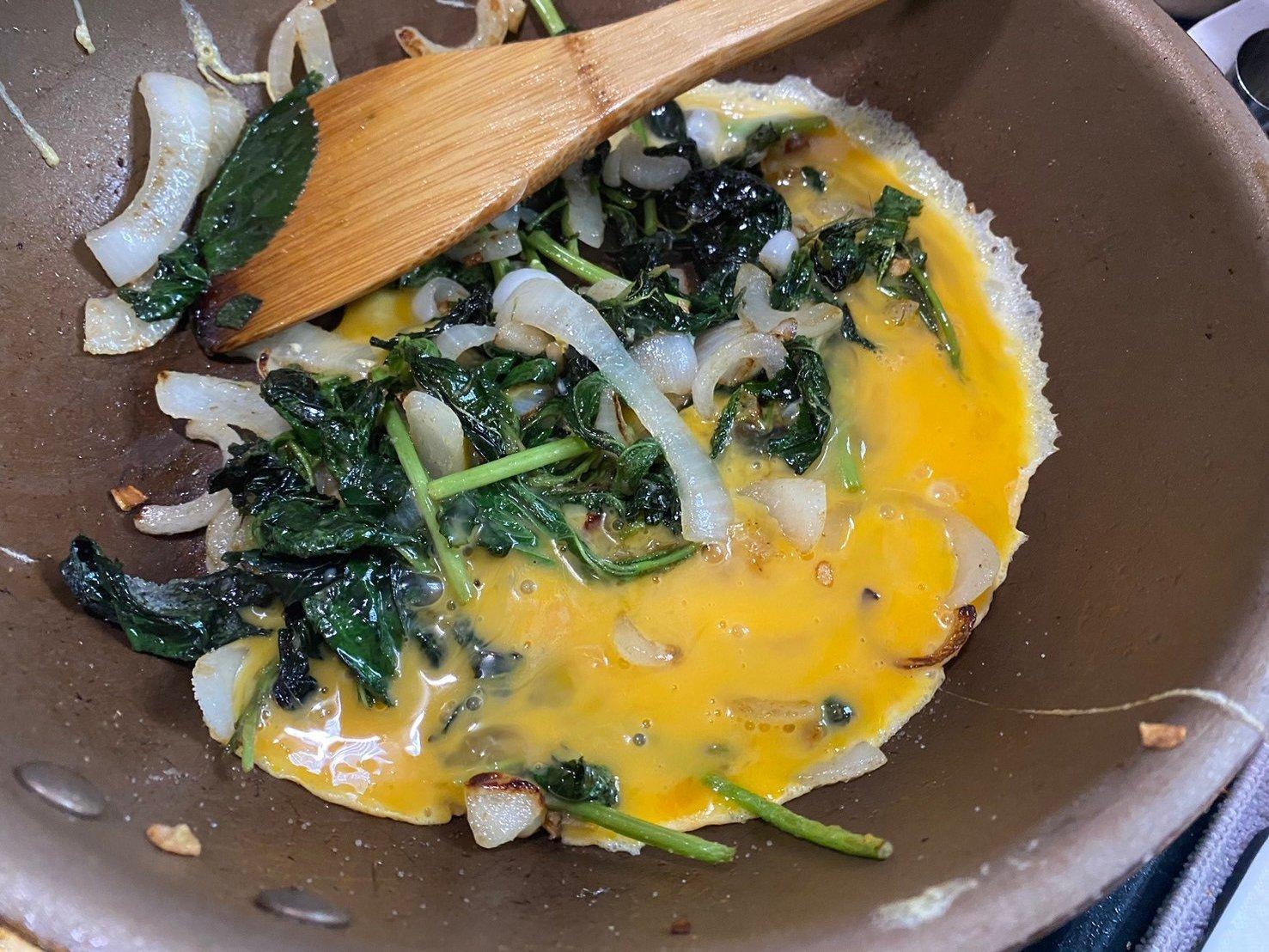 モロヘイヤの卵炒め