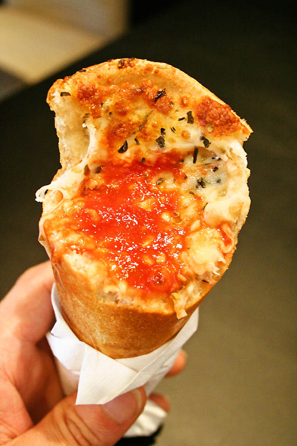 東京 ピザ食べ放題におすすめのお店11選！薄焼きやシカゴピザも＜2023＞ じゃらんニュース