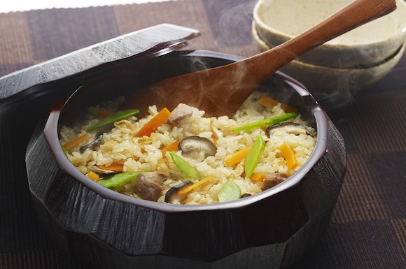 簡単ご飯レシピ8選!炊飯器ひとつでできるメニューがたくさん!暮らしのクリップ