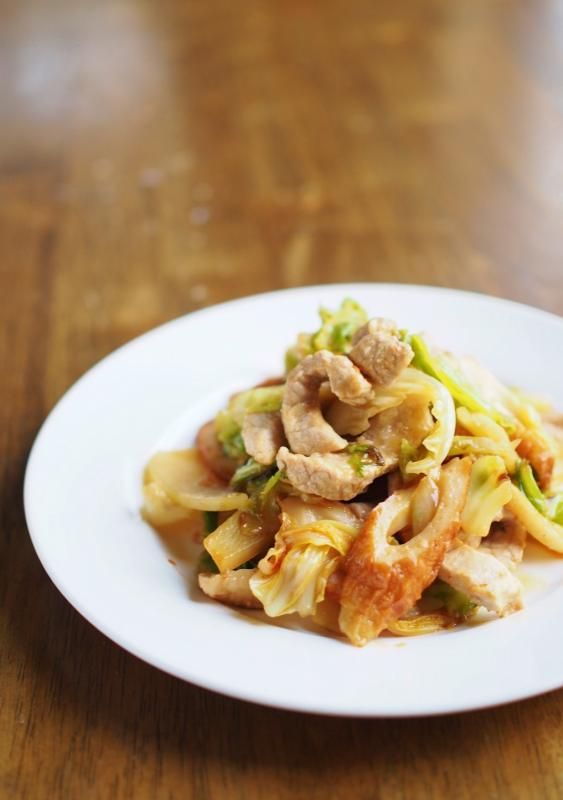 キャベツとジャガイモと豚肉ちょっとづつ★味噌炒め