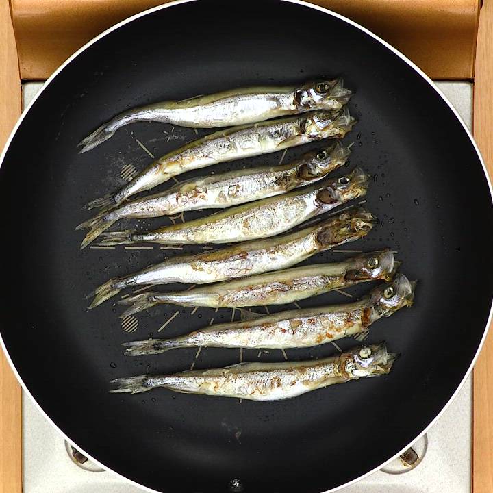 魚屋さんが伝授する、みんなのつまみ「ししゃも」ウマい焼き方＆食べ方のツボ 目安は8分- メシ通ホットペッパーグルメ