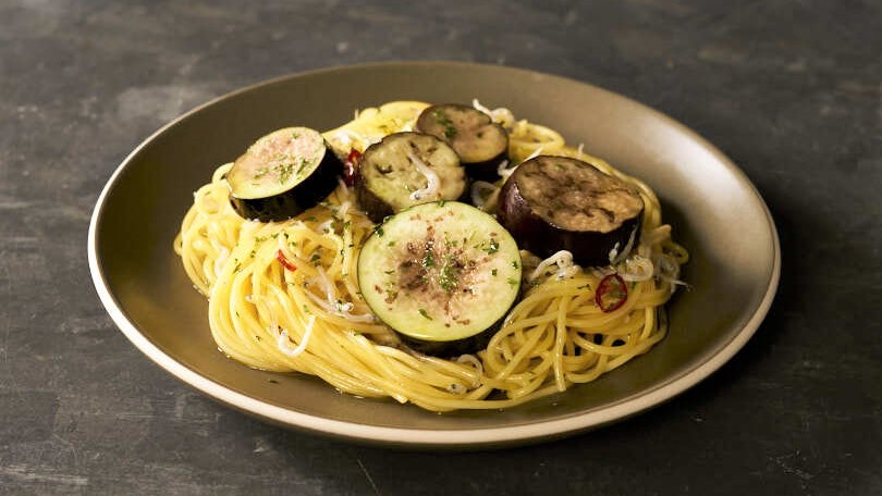 鯖缶とボロネーゼのペンネレシピ創味食品