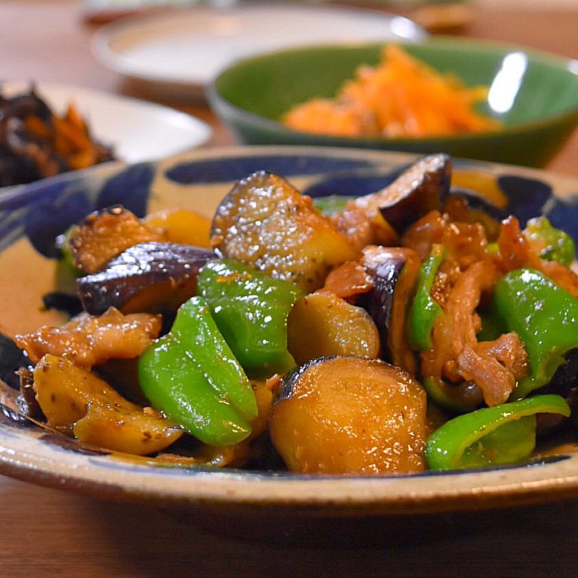 献立つゆでナスとピーマンがおいしい！夏野菜と豚肉の甘辛炒め