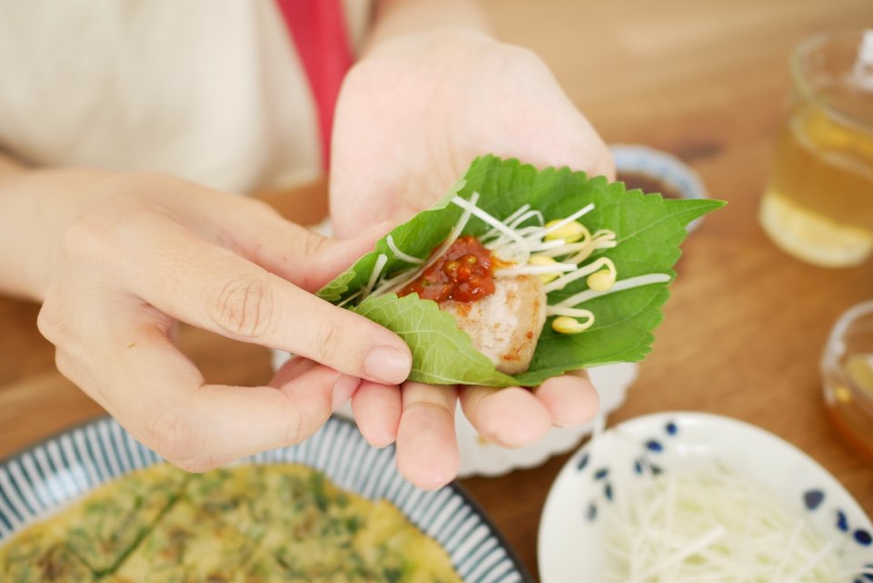 サムギョプサルとおすすめの付け合わせレシピ味噌とゴマ油の本格タレ2種らくらし