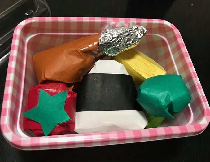 年少組 おにぎりを作りました☆お知らせ&Blog日体幼稚園