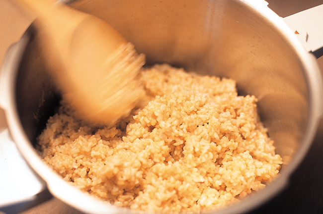 圧力鍋 ねかせ玄米 発酵玄米